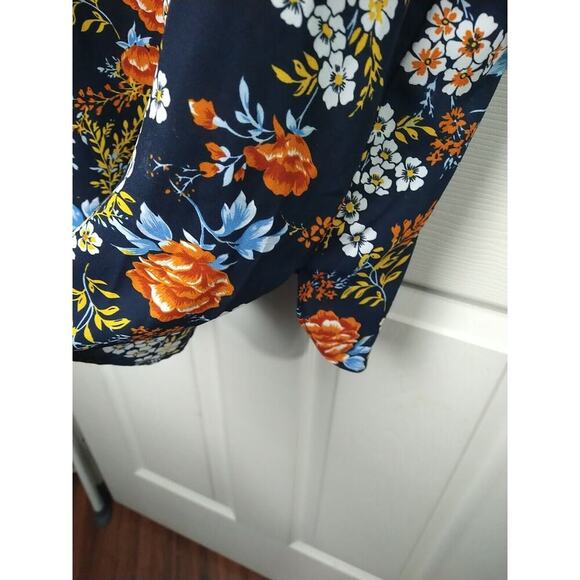 Simply Emma Woman 2X Blouse Blue Orange Floral Roll Tab Collared Button Front - Picture 7 of 10